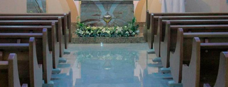 Bancos para Capela, estofados, confortáveis e aconchegantes